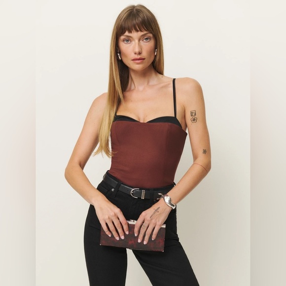 NEW Reformation Melanie Strappy Top Woven Silk Contrast Dark Red | size 0 - Picture 1 of 11